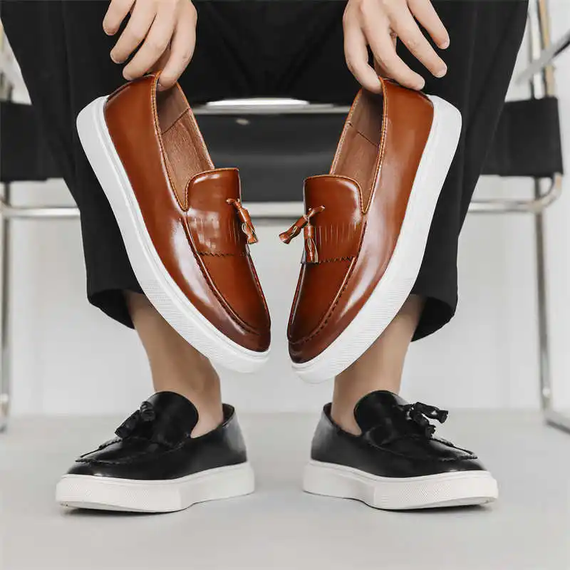 

Zimni Moccasin Sports For Men Casual Flat Shoes For Men Sneakers White For Men Wide Foot Fashion-man Sneskers Loofers Shows