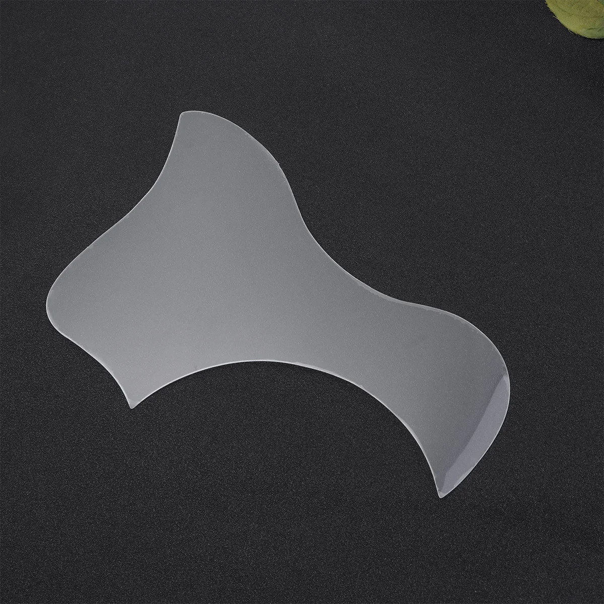 

40-41 Inch Flying Bird Shape Guitar Protect Anti Scratch Stickers Personalized Transparent Folk Acoustic Guitar Fingertips Sweep