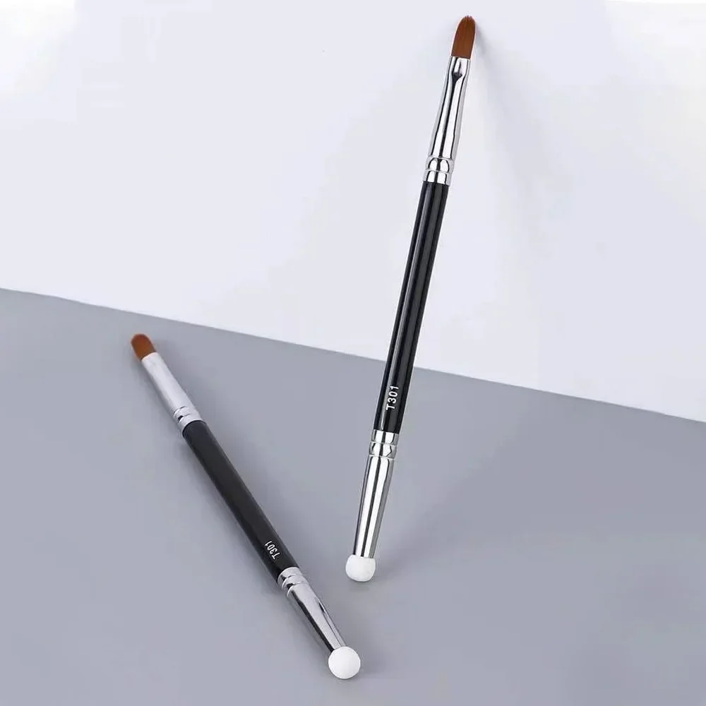 Women's Portable Makeup Details Brushes Sponge Tip Double-ended Concealer Brush Eyeliner Brushes Dark Circles Concealer Brush