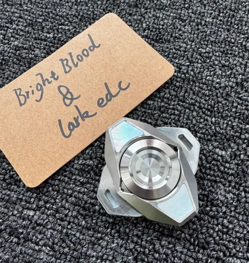 Used EDC BB&LARK edc spinner fidget decompression toy