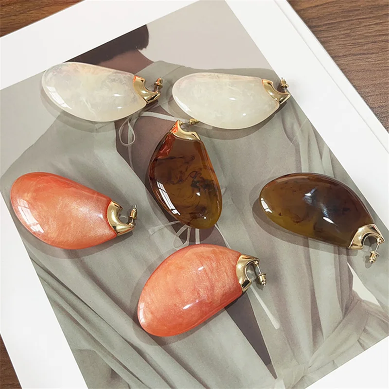 HangZhi Exaggerated Transparent Resin Large Earrings Elegant Vintage Chunky Jewelry for Women Autumn Winter New Design