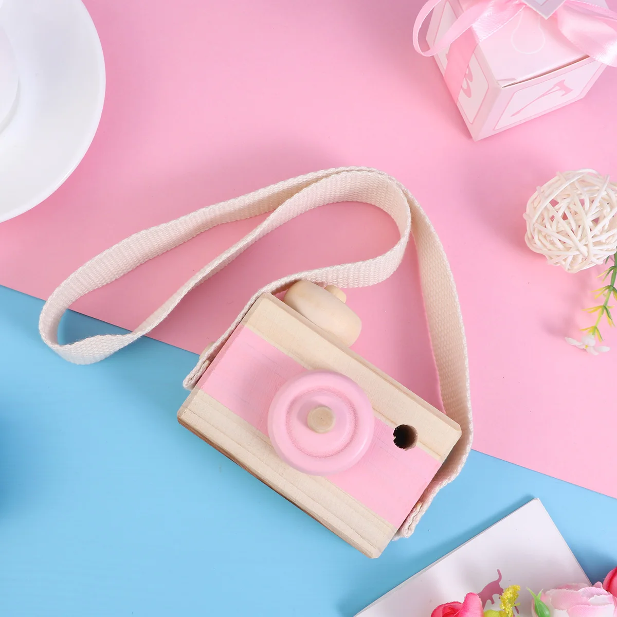 

Cute Children's Wooden Camera Kids Toy Anti Static Room Decoration Photo Prop Gift Birthday Christmas Wood Camera Mini Cameras