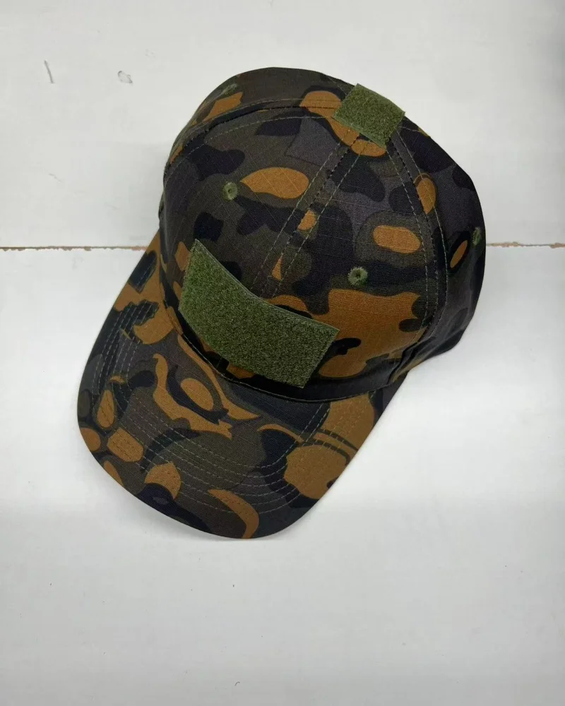 

Oak Leaf Autumn Winter Camouflage baseball cap