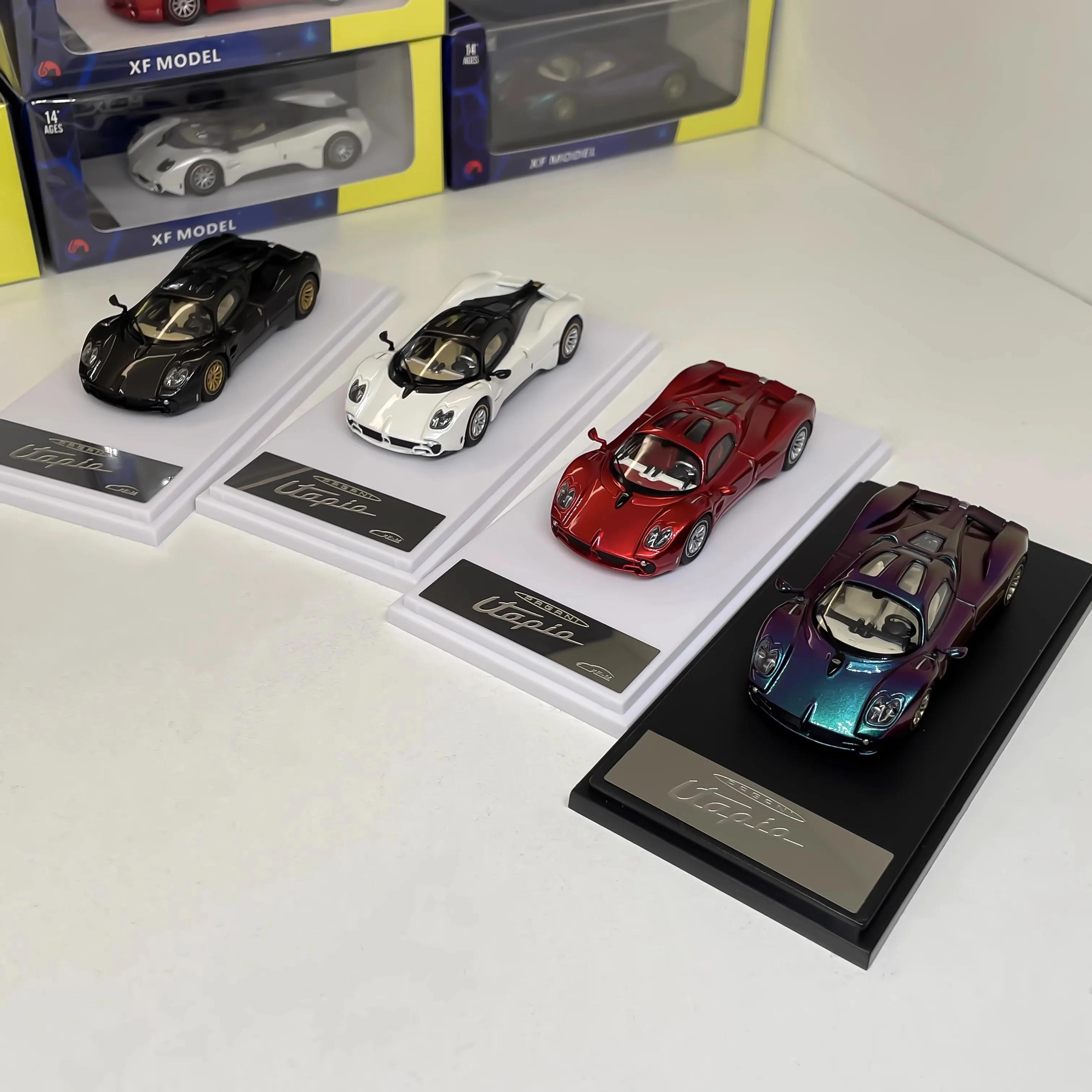 

Diecast XF MODE 1:64 Scale Pagani Utopio Alloy Car Model Collectible Toy Gift Souvenir Display Ornament