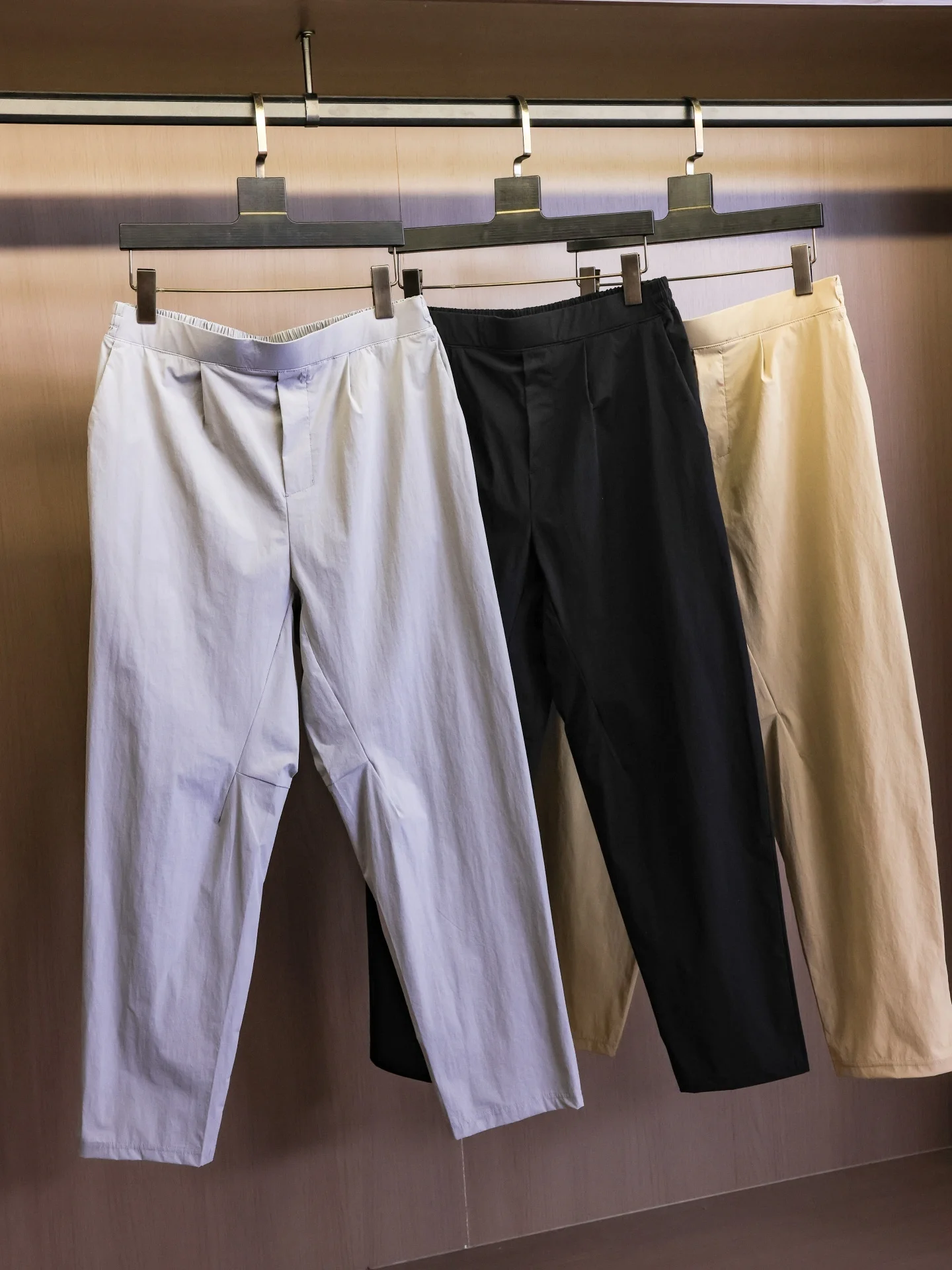 

Outdoor Commuting Ice-Cool Lightweight Sunscreen Casual Pants for Men Quick-Drying Ice-Skin Thin Style T079 Color