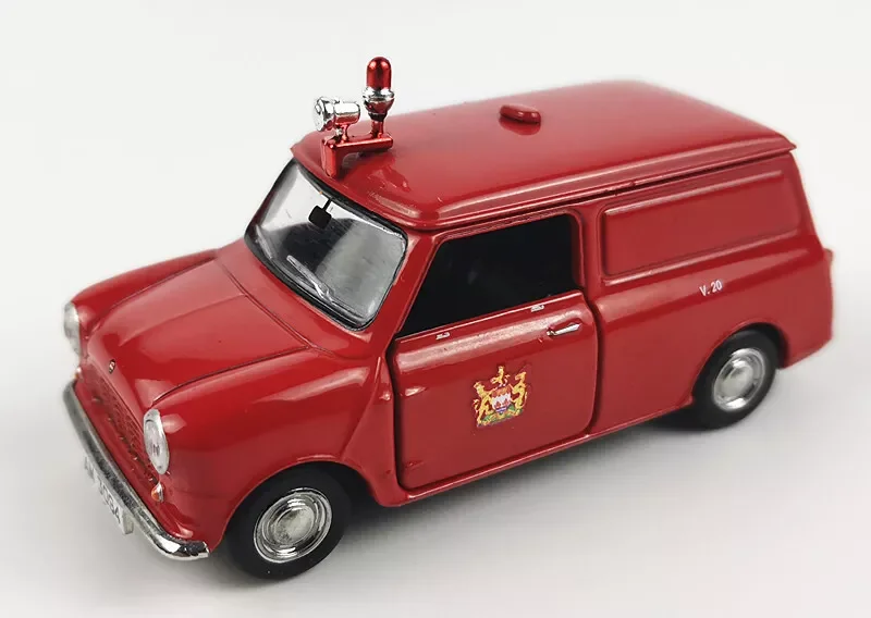 Hong Kong Tiny Morris Mini Copper Van Country Man 1/50 Diecast Car Model