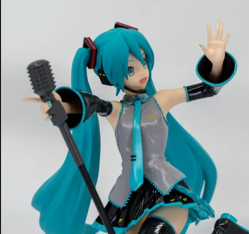 In Stock 100% Original Hatsune Miku Project Diva Mega 39s SEGA Luminasta Project DIVA 15th Ver. Action Figure Toy Collector Gift