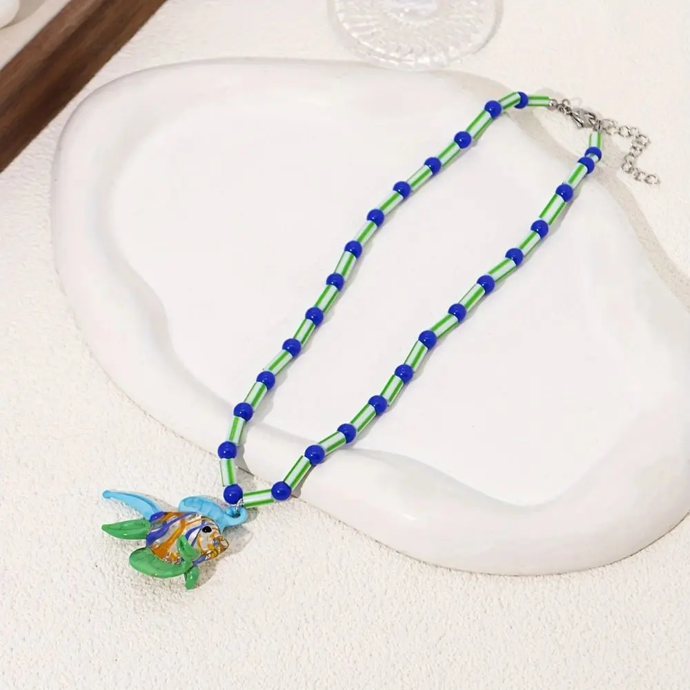 Tropical Island Charm Fish Necklace Fun Ocean Colorful Glass Seahorse Pendant Clavicle Chain Vacation Style Beaded Necklace