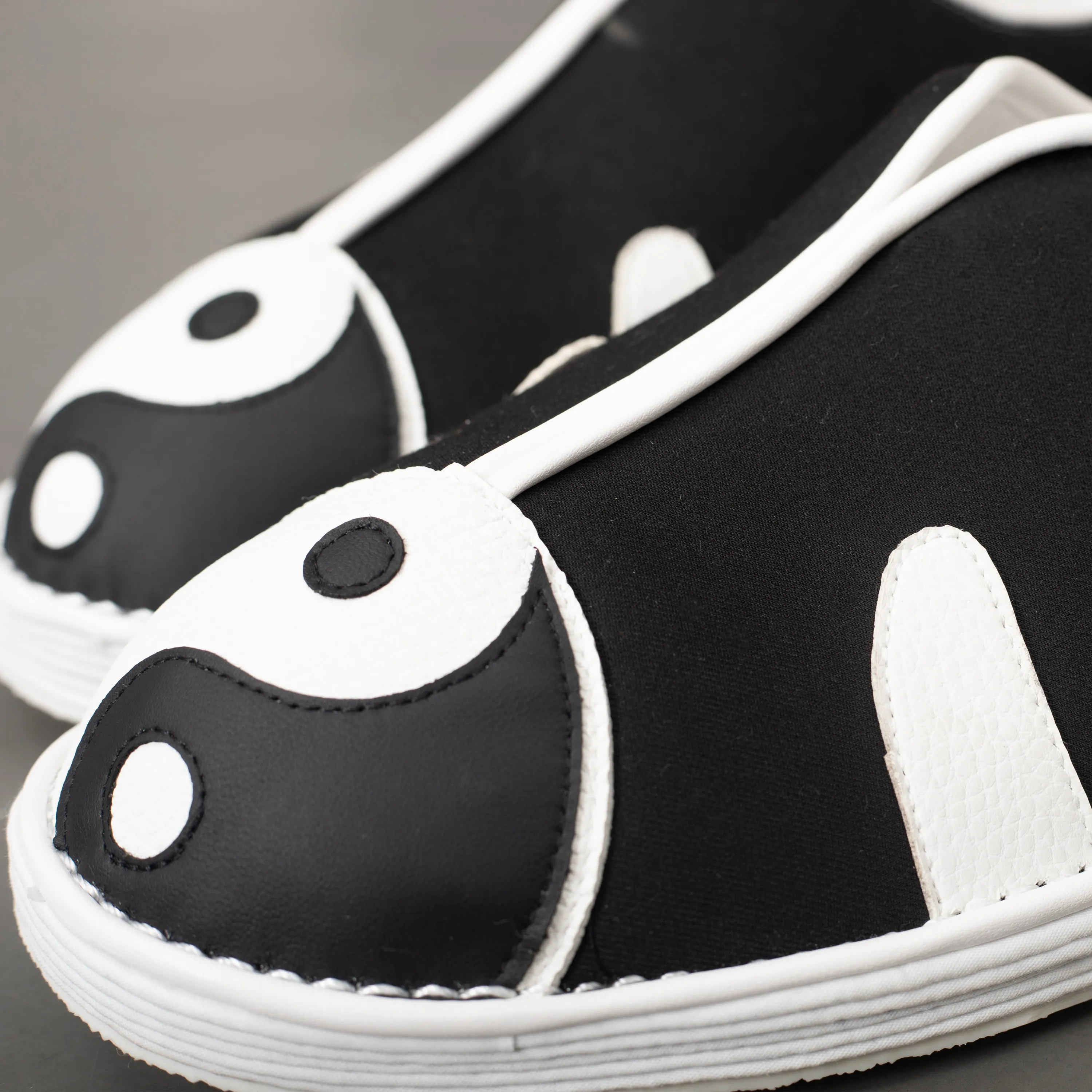 Traditional Handmade Thousand-layer Sole Wear-resistant YunGou Shoes Unisex Taoist Tai Chi Martial Arts Practice Shoes