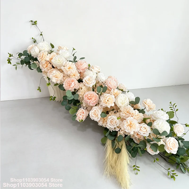 Champagnerrosa-grüne Kunstblumenanordnung, luxuriöser Hochzeitstischläufer, Rosenblumenreihe, Hochzeitshintergrund, Partydekoration – Detail 7
