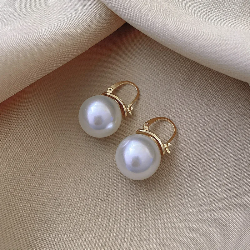 New Fashion Fresh Sweet Pearl Temperament Drop Earrings Contracted Geometric Joker Elegant Lovely Women Earrings