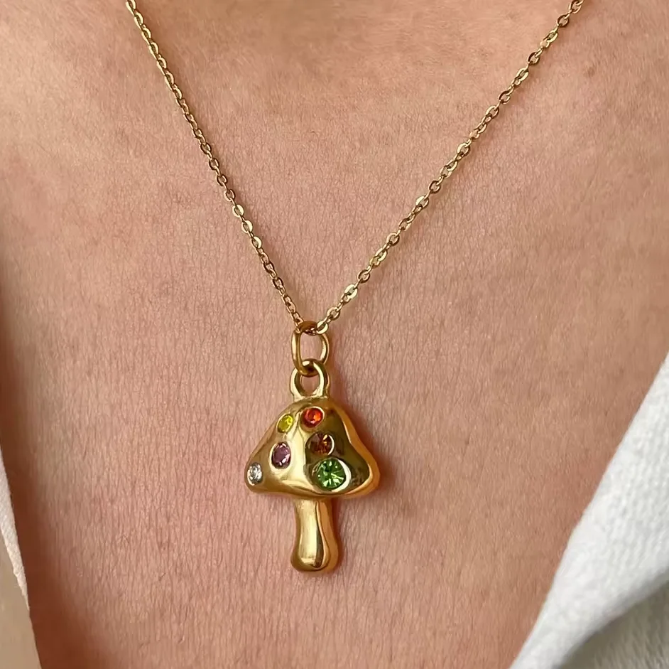 Edelstahl-Pilzhalskette mit Zirkonium-Anhänger, vergoldet mit echtem Gold und Farbschutz, geeignet für Damen.