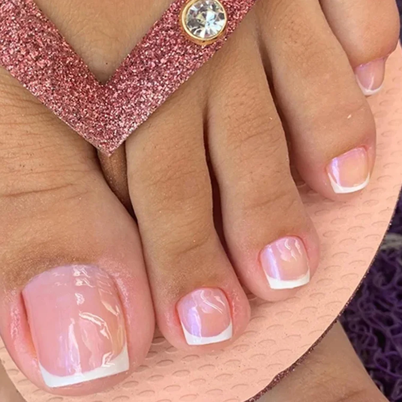 24 ชิ้นฝรั่งเศสเล็บปลอมสีชมพูไล่โทนสีเต็มปกสั้นตารางนิ้วเท้าเล็บเท้าเล็บเคล็ดลับสําหรับผู้หญิงสาว