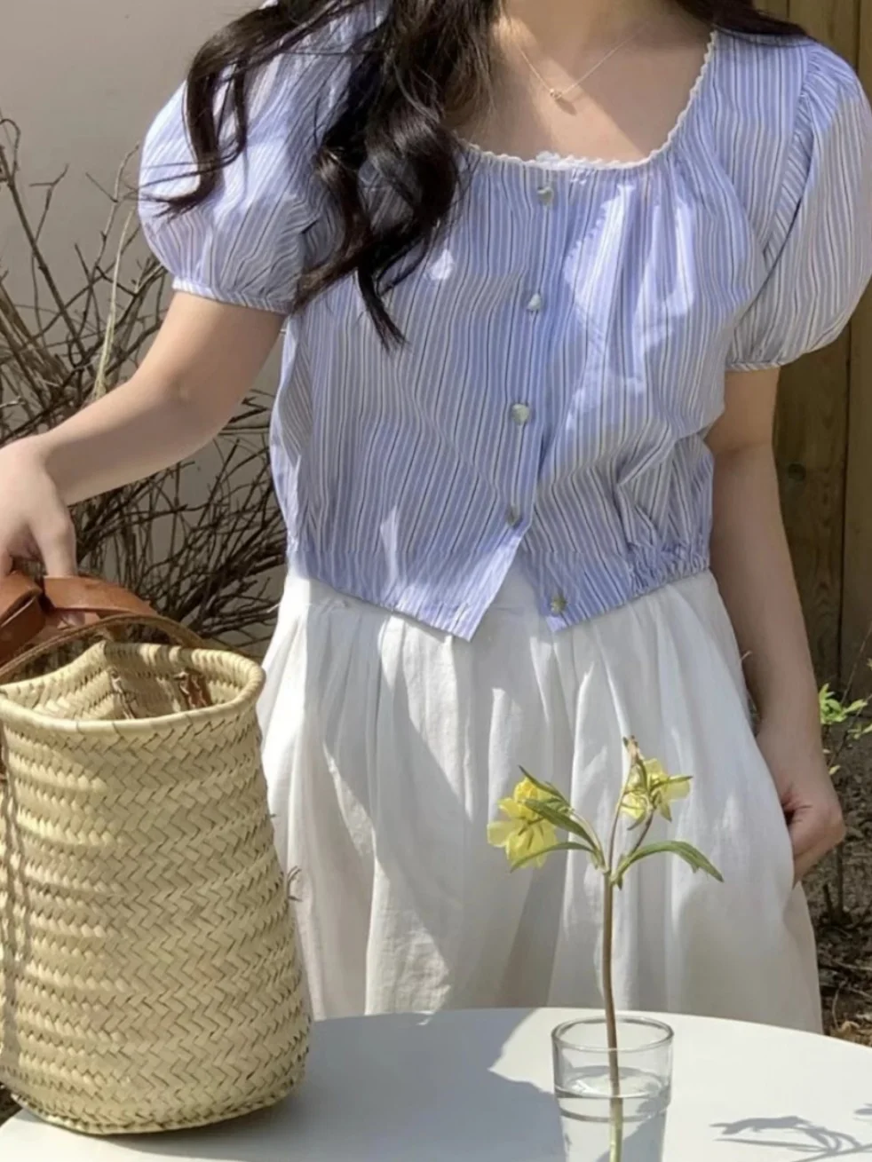 유니크 SEI 매트 하트 버튼 스트라이프 다용도 레이스 칼라 버블 슬리브 탑 한국 스타일 출퇴근 바람막이