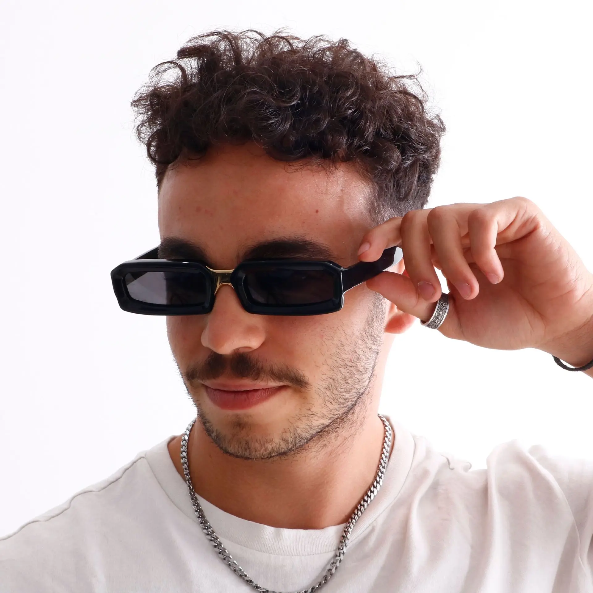 

2025 Fshion Small Square Frame Personalized Punk Acetate Women Sunglasses Classic Polarized Handcrafted Men Sun Glasses