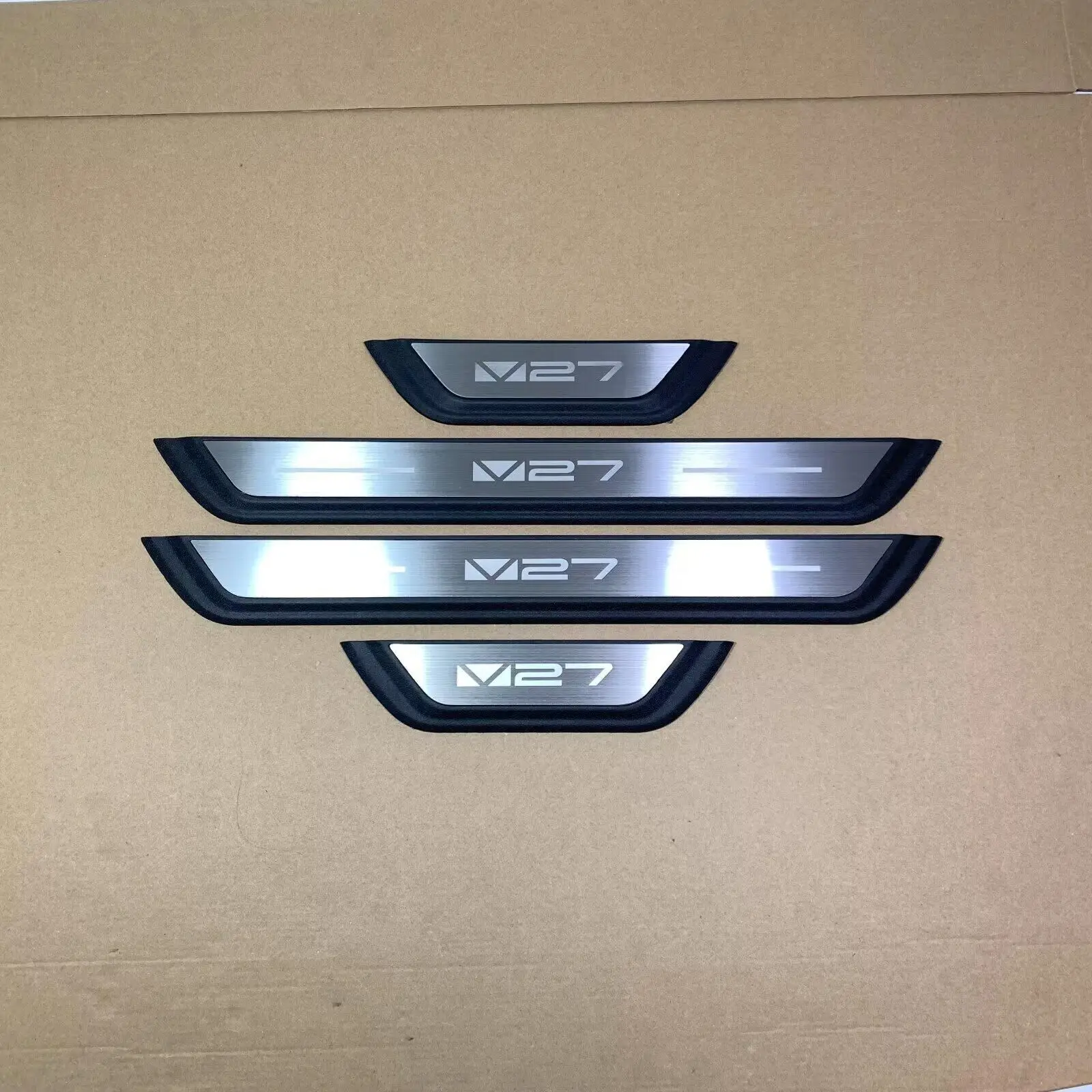 For iCAR V27 iCAUR V27 Auto Door Sill Pedal Cover Scuff Plate Trims Protector Sticker Car Styling Self-adhesive Plastic Base 4pc