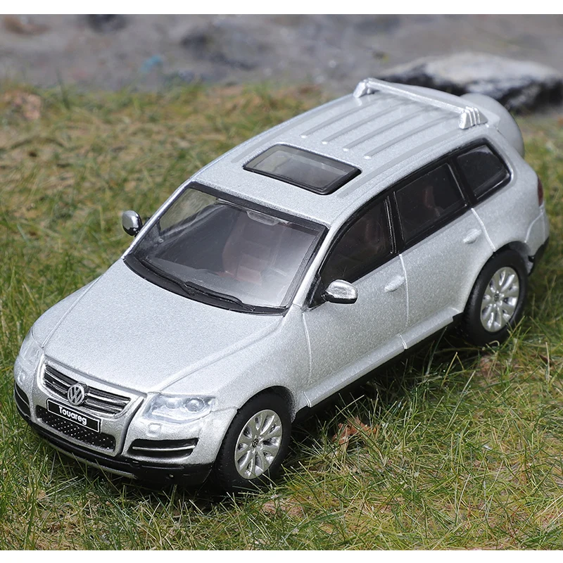 GCD Diecast 1/64 Skala Volkswagen Model Samochodu z Odlewu Stopu Volkswagen Touareg R50 Pojazd Terenowy Kolekcjonerski Samochód do Zabawy