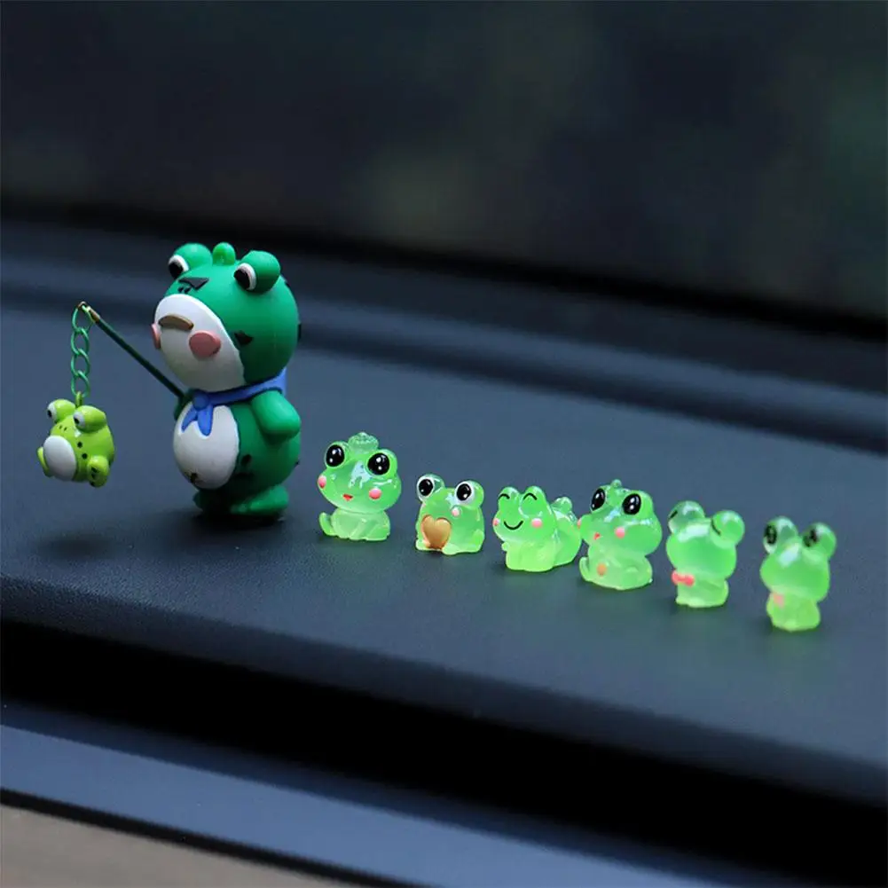 Lonely Frog Car Ornaments Car Accessories Luminous Frogs Mini Figurine Cartoon Noctilucent Car Home Decoration Gifts