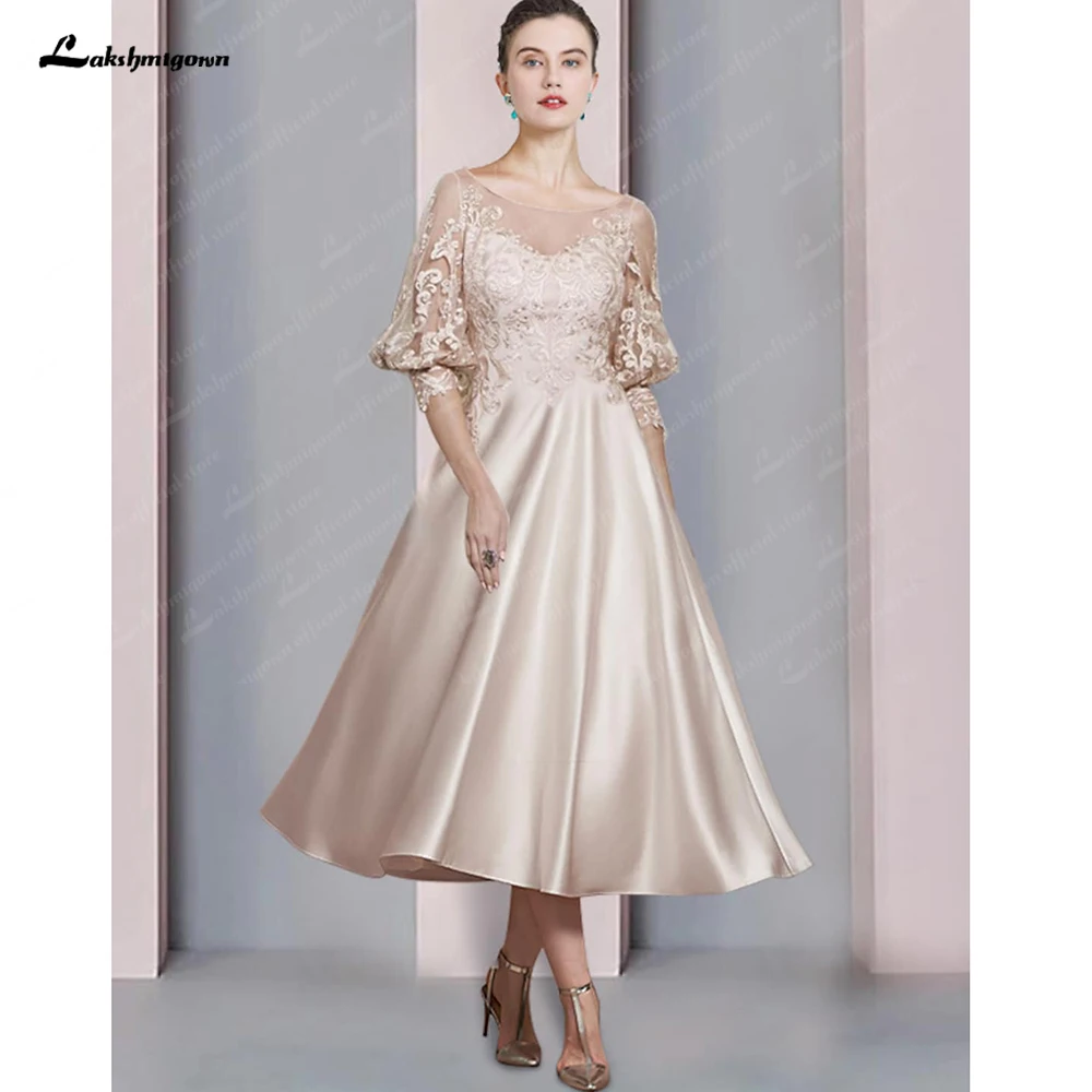 Elegant A-Line Mother of the Bride Dress Formal Scoop Neck Tea Length Satin Lace 3/4 Length Sleeve with Appliques