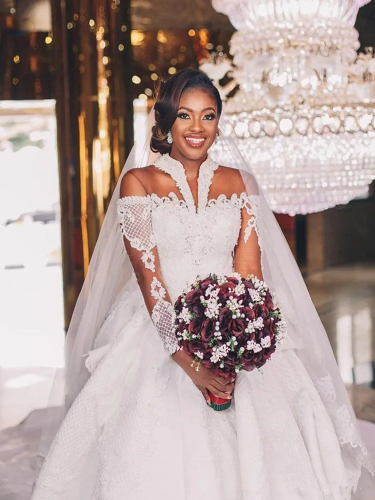 Customized Well Design V Neck Lace Appliques Wedding Dress Sweep Train Long Sleeves Robe De Mariée African Style Ballgown Brid