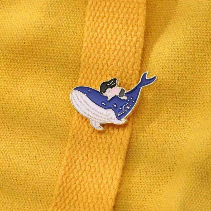 Women Cartoon Whale and Girl Shape Lapel Pin Couples Punk Goth Halloween Alloy Brooches Badges Pins for Backpacks