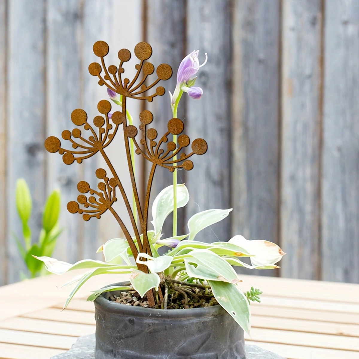 1Pc Iron Flower Garden Decoration Stake, Outdoor Garden Decoration, Floral Design, Suitable for Fence Posts, Patios, Weddings and Birthday Gifts, Outdoor Yard Decoration, Terrace Decoration, Pastoral Style