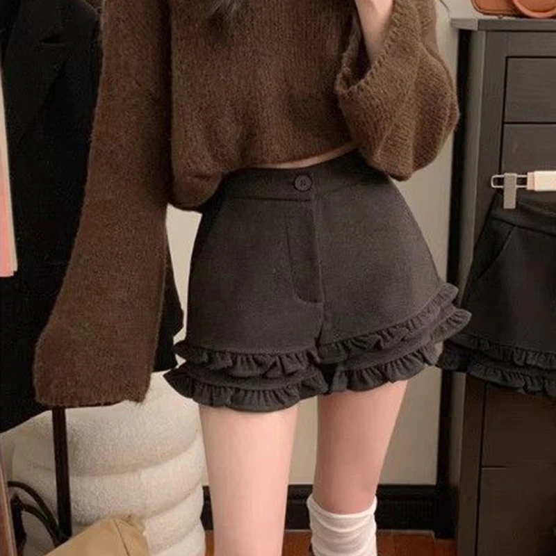 Vintage Sweet Shorts Women Autumn High Waist Ruffles Solid Casual Shorts Retro Streetwear Office Lady All Match A Line Short New