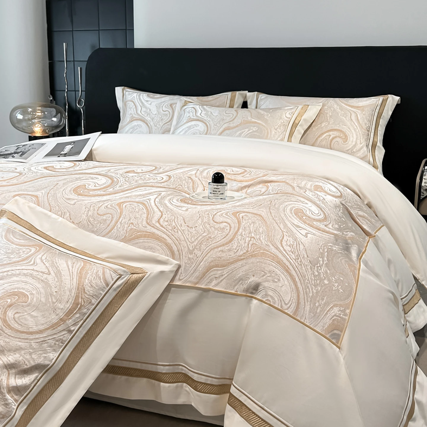 Ivory White Jacquard Satin Cotton Bedding Sets Luxury Golden Embroidery Duvet Cover Bed Linen Sheet Pillowcases Home Textile