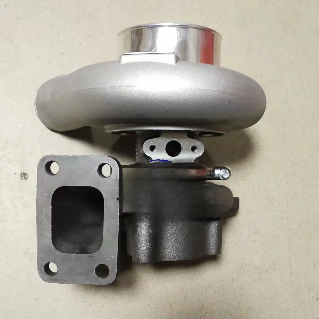 المبيعات الساخنة 49179-06210 49179-10710 الشاحن التربيني لمحرك Vo lvo Sa ny SY245 Mitsu bishi D06FRC