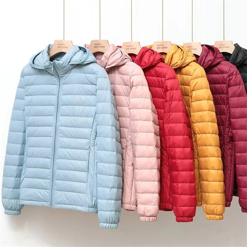 หมวกที่ถอดออกได้Hooded Down Coatฤดูใบไม้ร่วงฤดูหนาวผู้หญิงUltra Lightบางเป็ดสีขาวลงเสื้อแจ็คเก็ตParkasสุภาพสตรีสั้นWarm Outwears