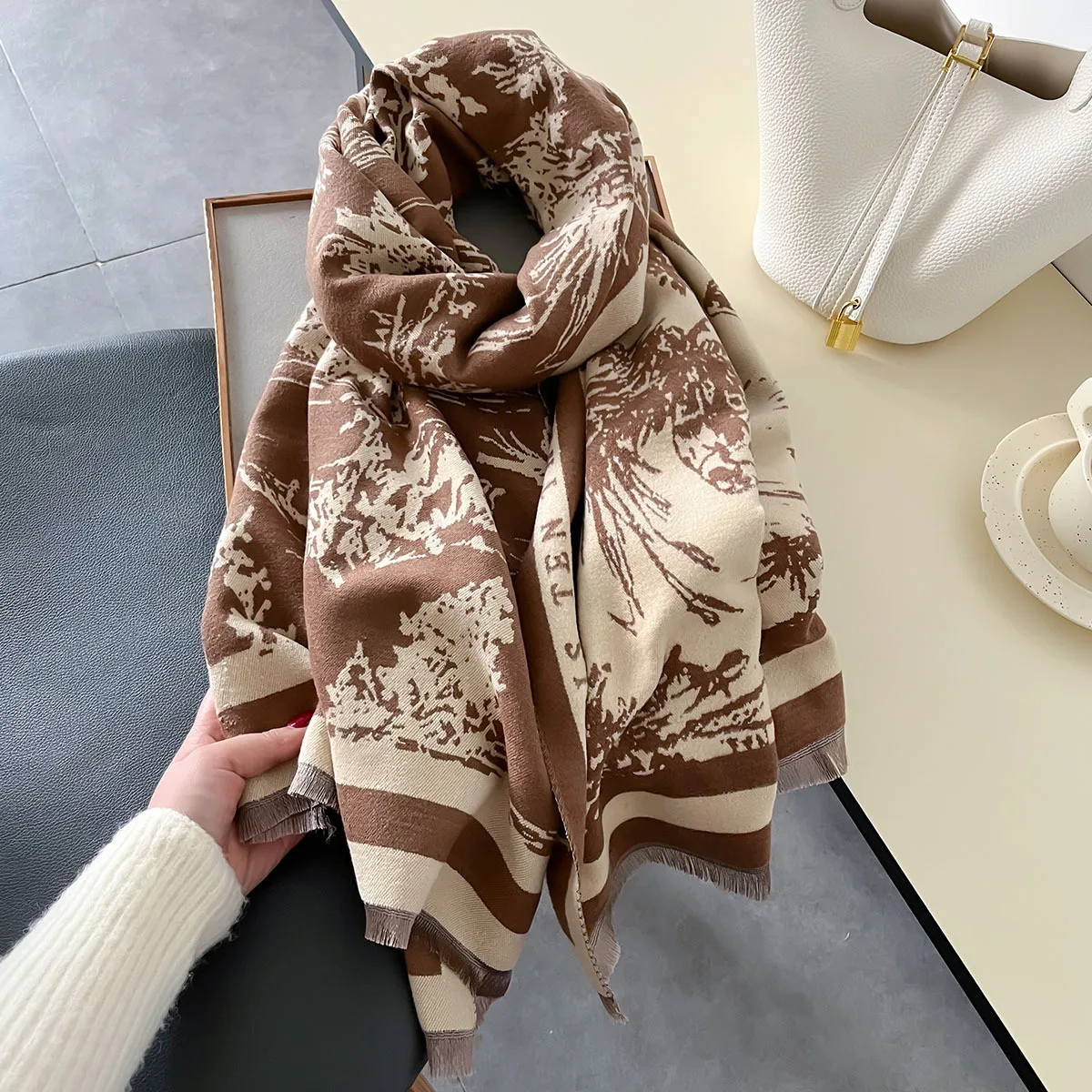 New double-sided imitation cashmere thick warm fashion scarf high-end gift ladies versatile shawl 2024