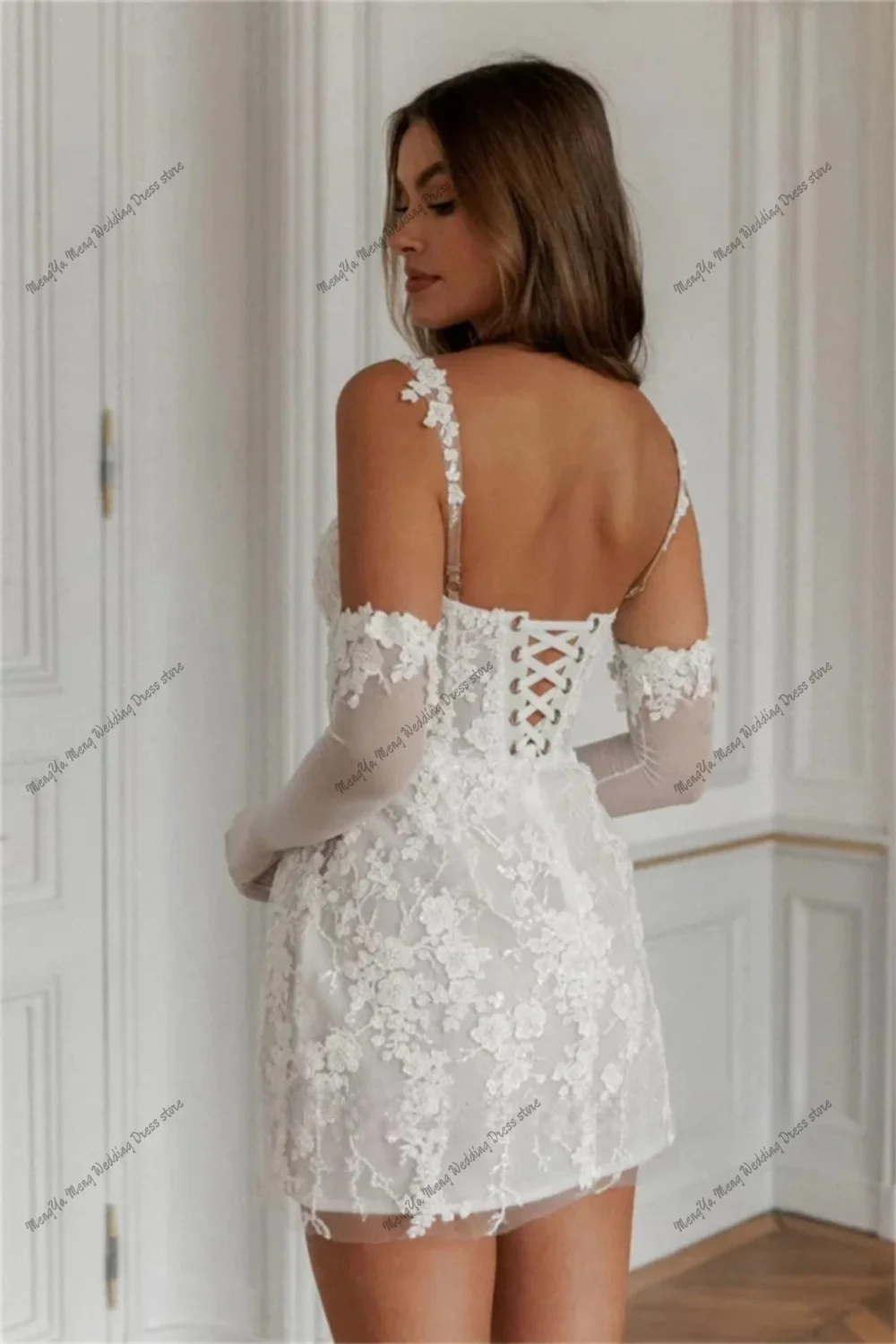 ZHUISHU مخصص الخرز الدانتيل السباغيتي حزام فستان زفاف قصير بدون أكمام حتى الفخذ طول فستان الزفاف حفل زفاف