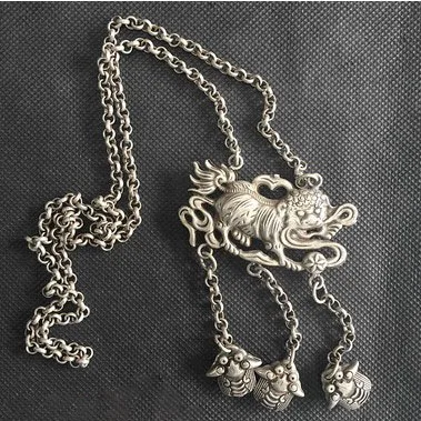 Antique miscellaneous collection antique lion silver lock pendant pendant small lion silver lock special promotion