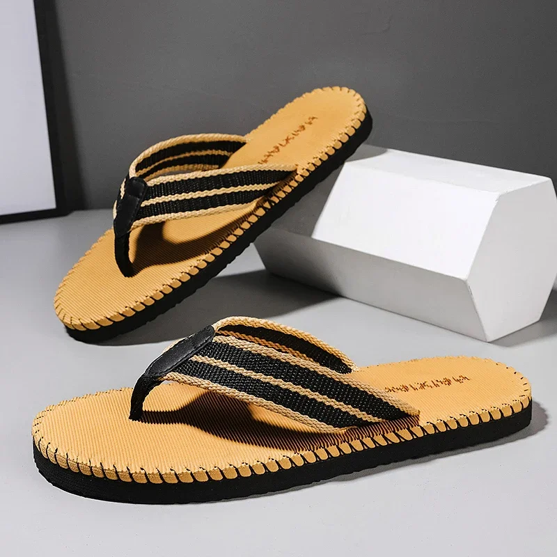 Men Slippers Outside Beach Flat Flip-flop 2023 Summer Casual Slippers Indoor Home Male Anti-slip Shoes Thong Sandals Black