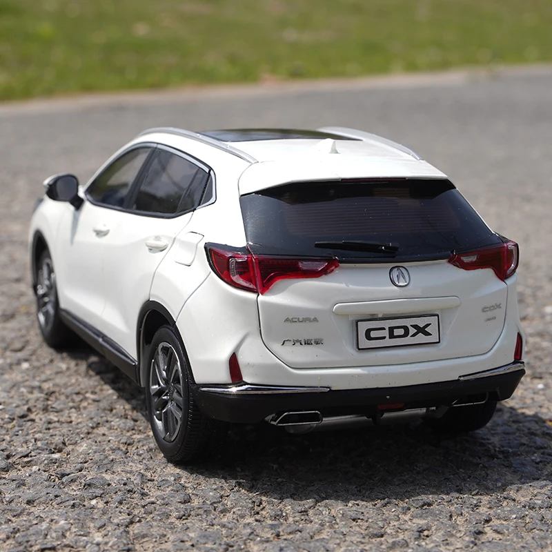 

1:18 Acura CDX SUV Alloy Car Model Diecasts Metal Vehicles Car Model Simulation Collection Miniature Scale Kids Gifts Decoration