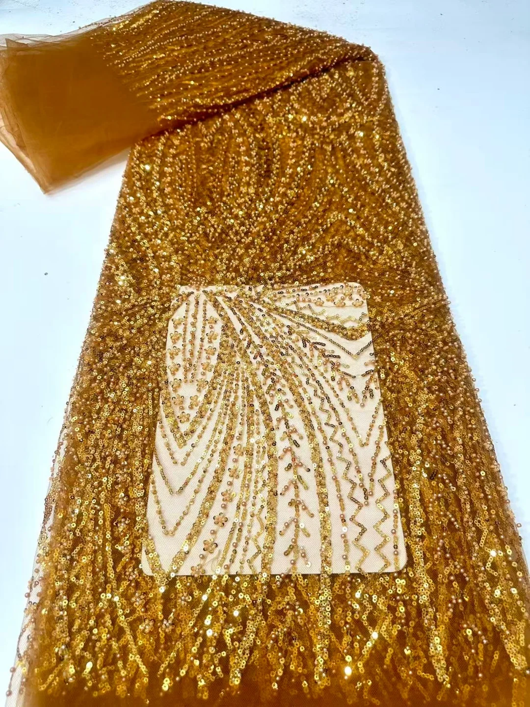 tessuto-di-pizzo-africano-rosa-di-alta-qualita-fatto-a-mano-con-perline-e-paillettes-ricamato-per-abiti-da-sposa-nigeriani-da-donna