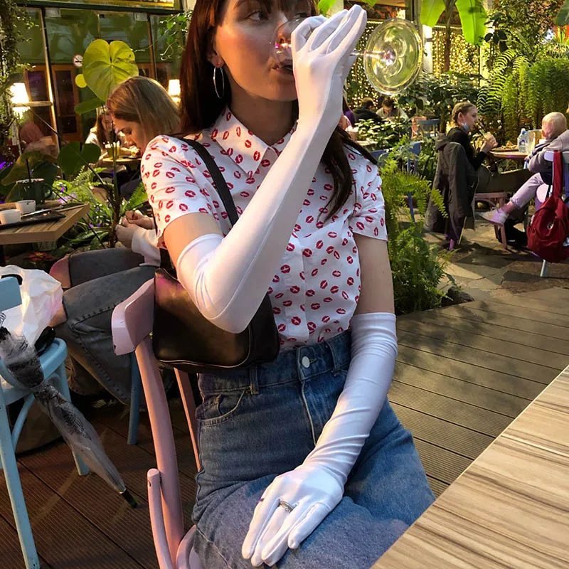 Guantes largos de satén elásticos para mujer, manoplas clásicas negras a la moda, con dedos, Flapper para banquete de boda, accesorios de conducción