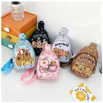 Śliczna torba na ramię Capybara Mini torba do przechowywania Kreskówkowa torba na klatkę piersiową Dekoracja domu Torba na monety dla dzieci