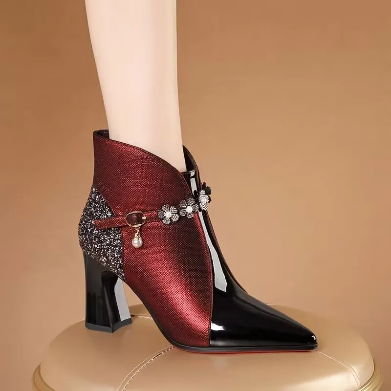 

Модные ботильоны для мамы, толстый каблук, металлические блестки и бархат, теплые новые женские ботинки в латиноамериканском стиле, ботинки со стразами и острым носком