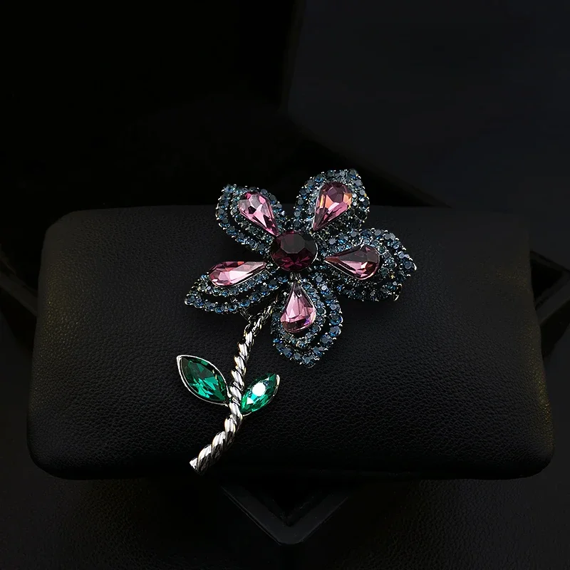 1763 Chic Luxury Elegant Vintage Flower Brooch Exquisite Retro Women's Suit Neckline Corsage Dress Coat Pin Accessories Jewelry