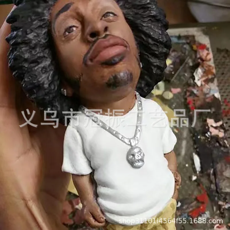 

Модное украшение в стиле хип-хоп от рэп-певицы, полимерная дизайнерская кукла, украшение для дома, дизайн с персонажами, украшение для дома в спальню