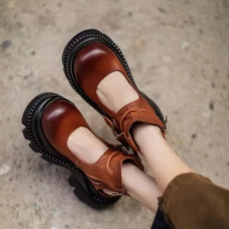 botas-frescas-de-verano-suela-gruesa-de-bizcocho-zapatos-de-mujer-de-cuero-con-aumento-de-altura-sandalias-baotou-romanas-retro-de-nicho
