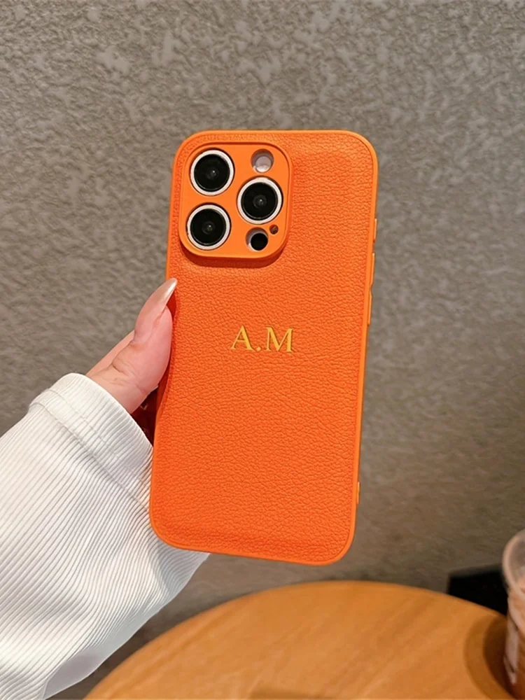 ゴールドシルバーイニシャルレザーPUソフトケース iPhone 17 16 14 13 15 Pro 12 11 Xs Max XR 16 Plus対応 高級カバー