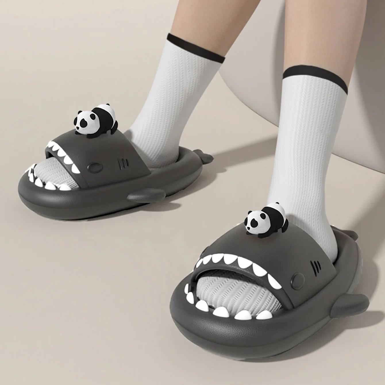 2024 Cute Panda DIY Shark kapcie kobiety mężczyźni letnie buty na platformie 4cm gruba podeszwa antypoślizgowe pary kryty łazienka slajdy plażowe