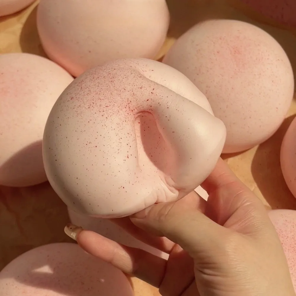부드럽고 말랑말랑한 시뮬레이션 빵 모양 스퀴즈 번, 촉촉한 느낌, 느린 상승, 느린 반동, 딸기 디자인, 감각 완구