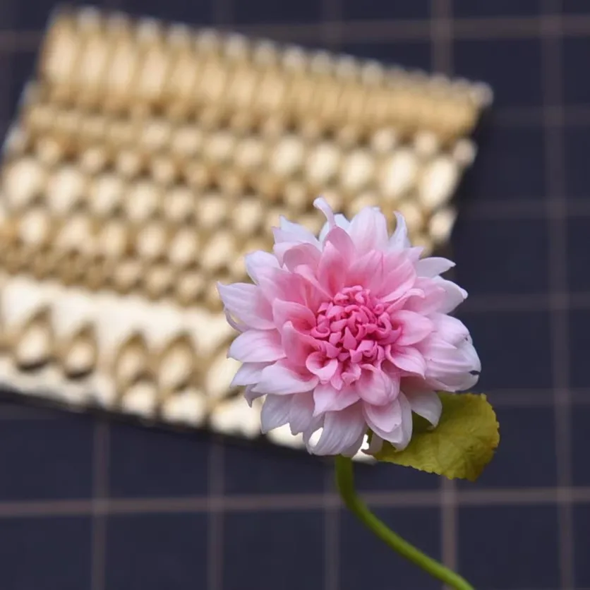 

Polymer Resin Clay Miniature Dahlia Cutting Mold BJD doll House Mini Artificial Flower Fasting DIY Tools
