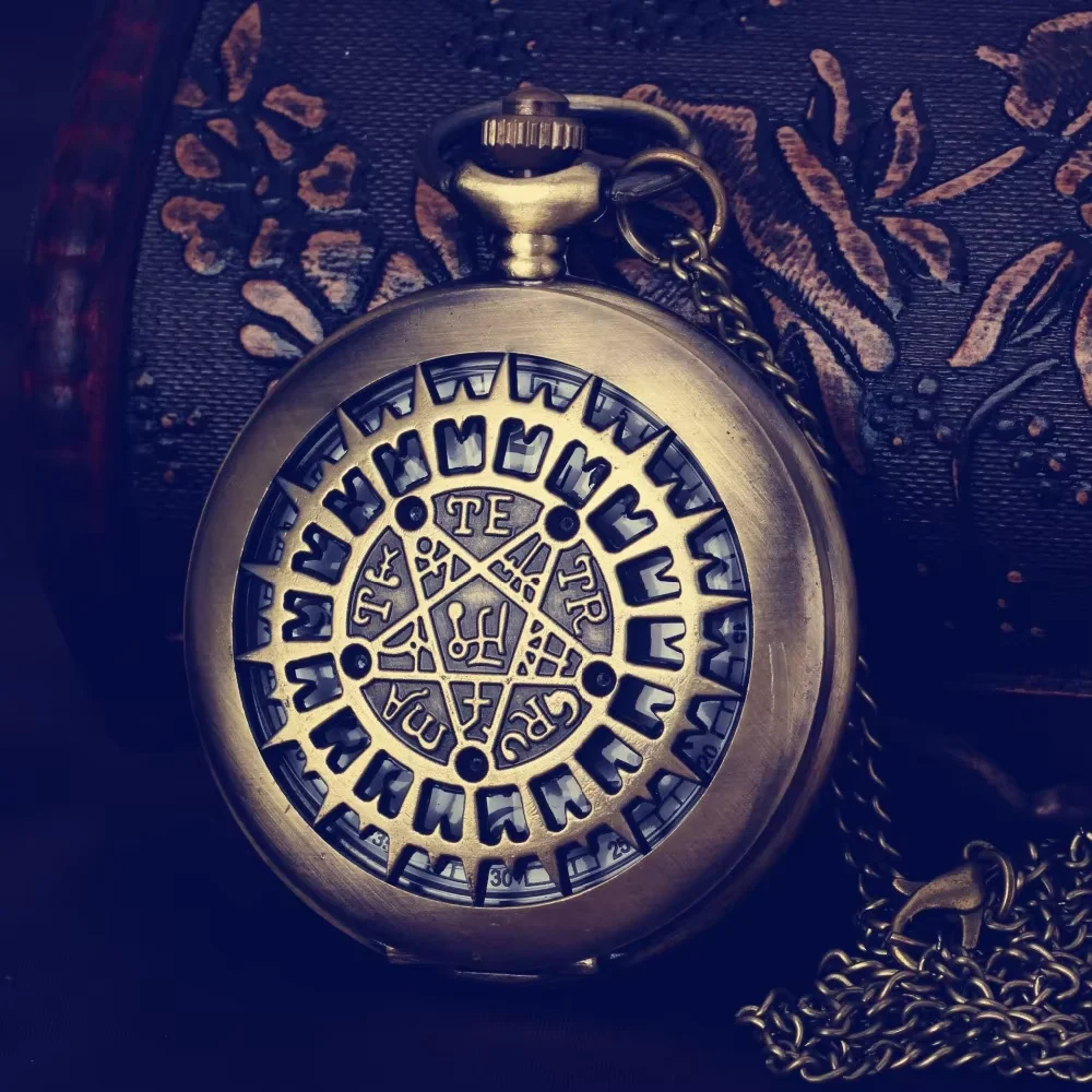 Hot Star Magic Circle Skeleton Pocket Watch Retro Bronze Dress Fashion Ladies Watch Fashion Exquisite Gift Chain