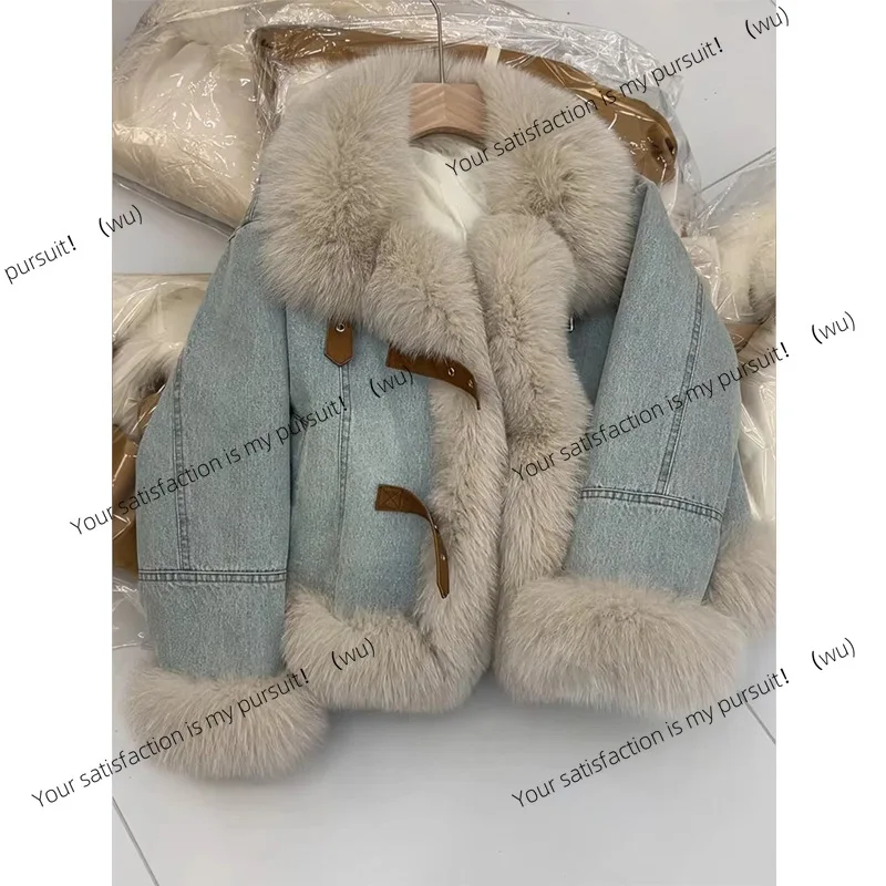 

Синяя джинсовая куртка с меховым воротником Design Sense, модный утолщенный пуховик на клипсе, теплое плюшевое пальто