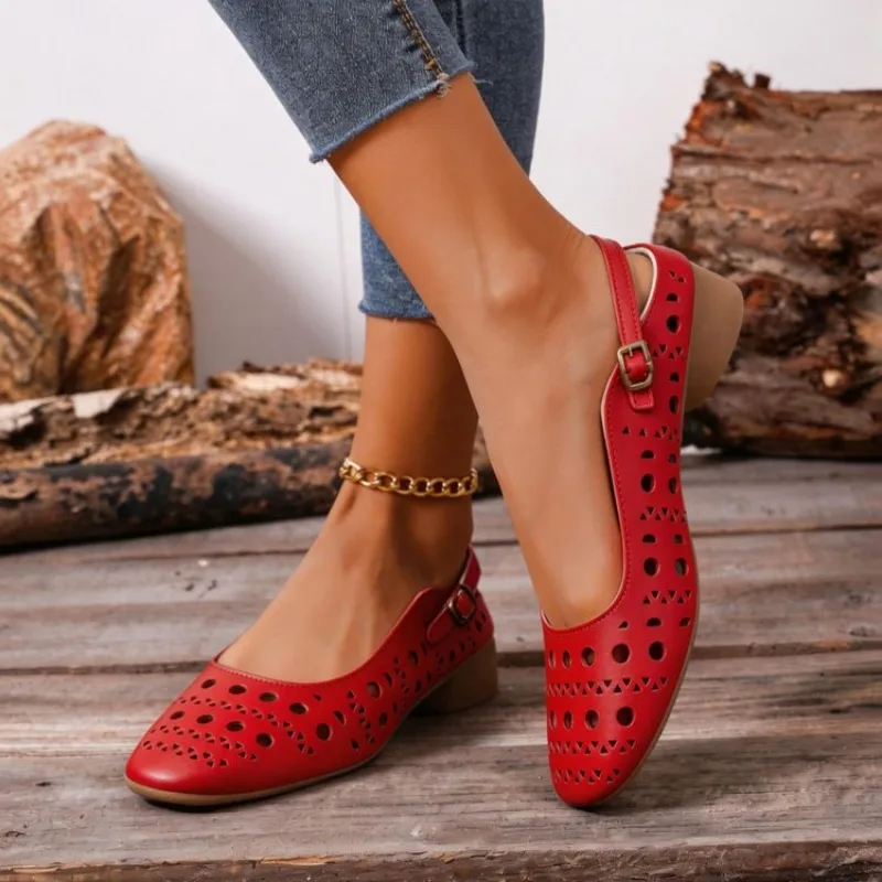 Summer Women's Hole Mesh Shoes Ladies Soft Sole Jelly Sandals Flat Heel Dance Shoes Adult Girls Waterproof Beach Sandals