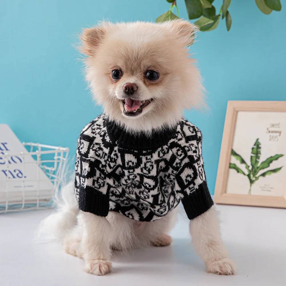 

Dog Sweater Fashion New Soft and Comfortable Material High Elastic Yorkshire French Bulldog Pet Clothing